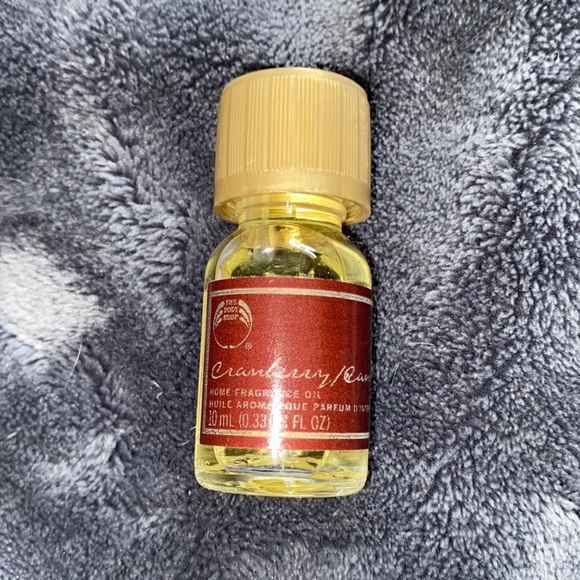 The Body Shop Other The Body Shop Cranberry Home Fragrance Oil